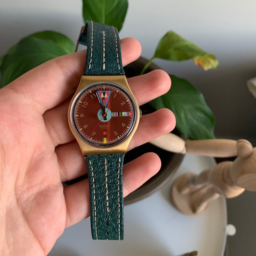 Gorgeous swatch watch!